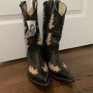 Authentic leather cowboy boots women’s size 8